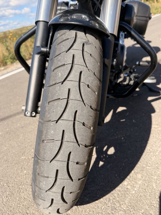 Yamaha Midnight Star XVS 950 a