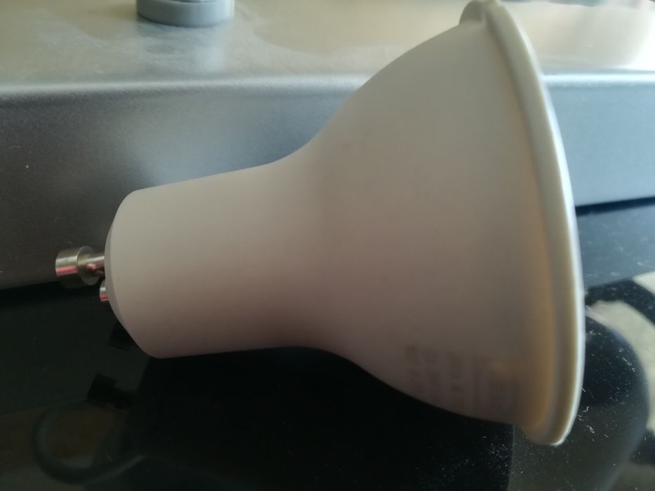 Лампи LED -топла светлина за таван-3 в тяло и 5 в тяло