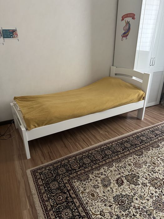 Кровать подростковая