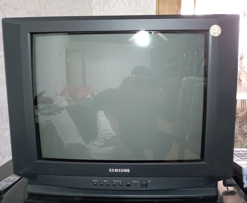 Продается телевизор