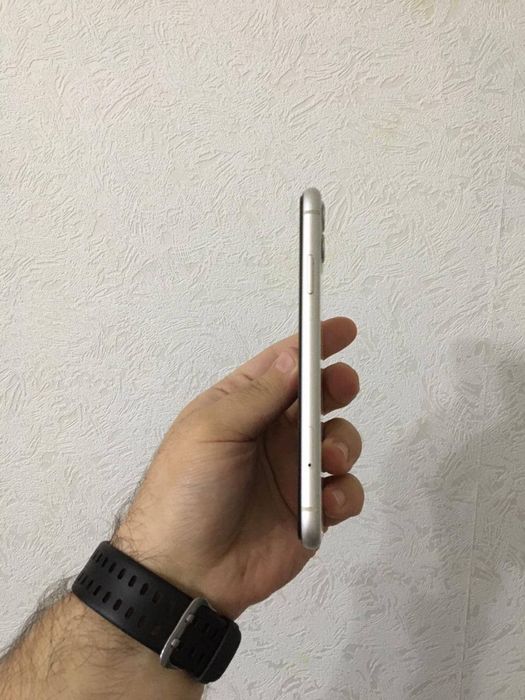 Айфон 11 128GB продам