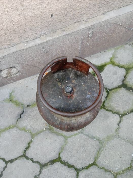 Продам маленький газ балон