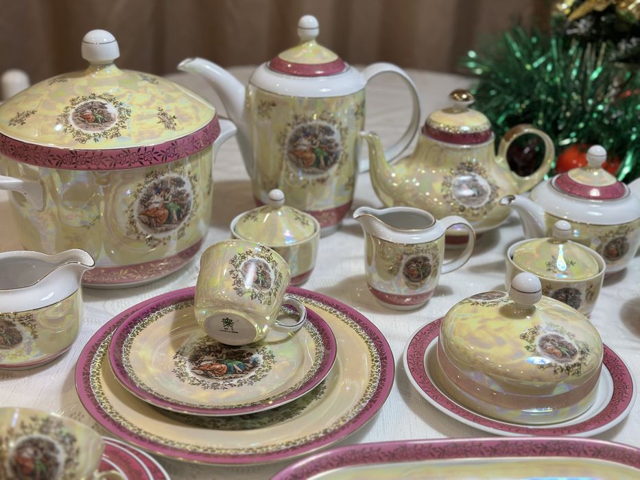 Сервиз столово-чайный