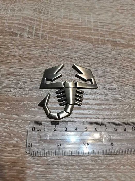 емблема бронзов скорпион за Abarth