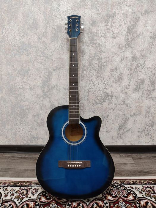 Гитара Gitara Guitar