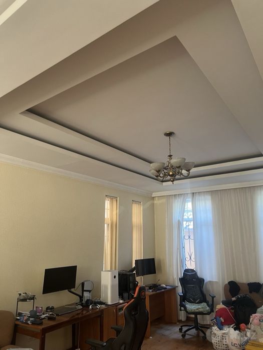 Продаётся просторный дом на Циолковской