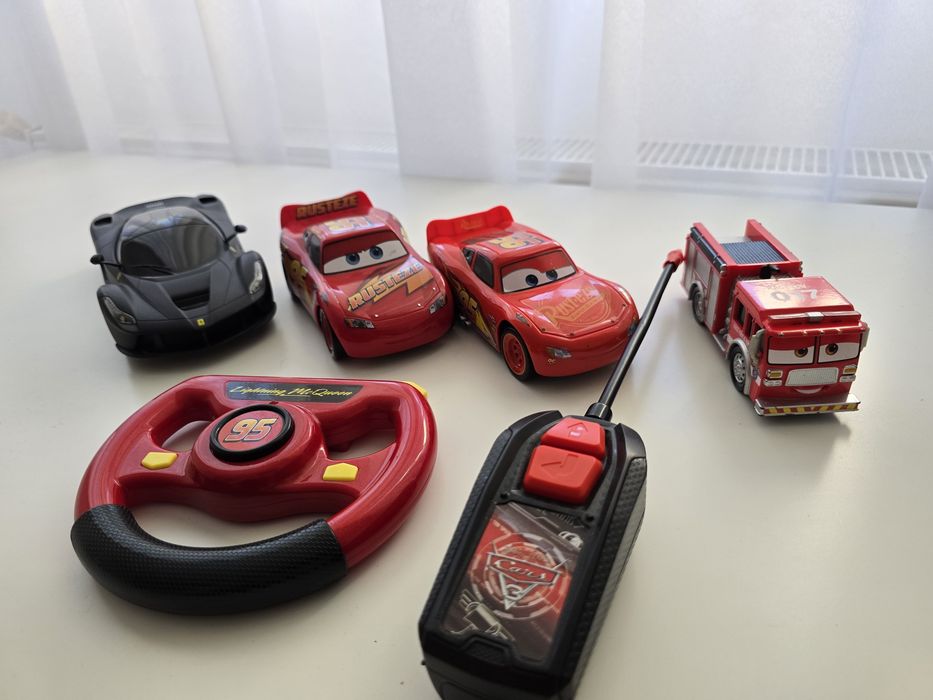 4 Masinute cars din care 2 cu telecomanda