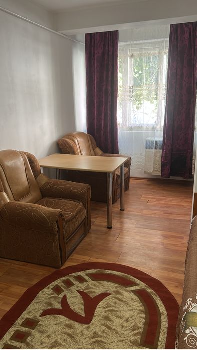 Inchiriez garsoniera  zona service Brinza