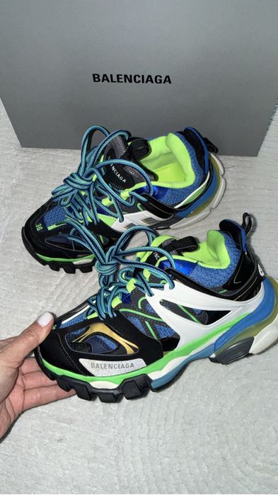 Balenciaga track