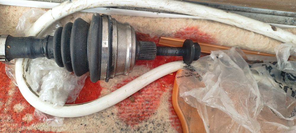 Продам привод от Ауди 80 б 3