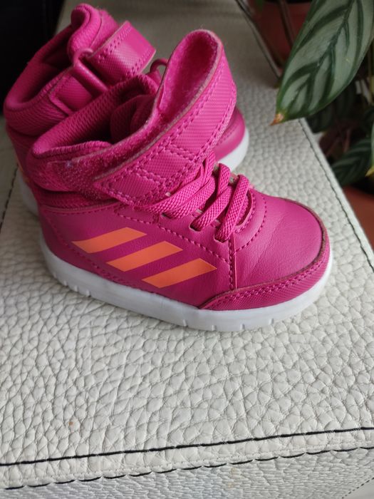 Маратонки Adidas № 18 и нови PRIMIGI № 24 маратонки за момиче