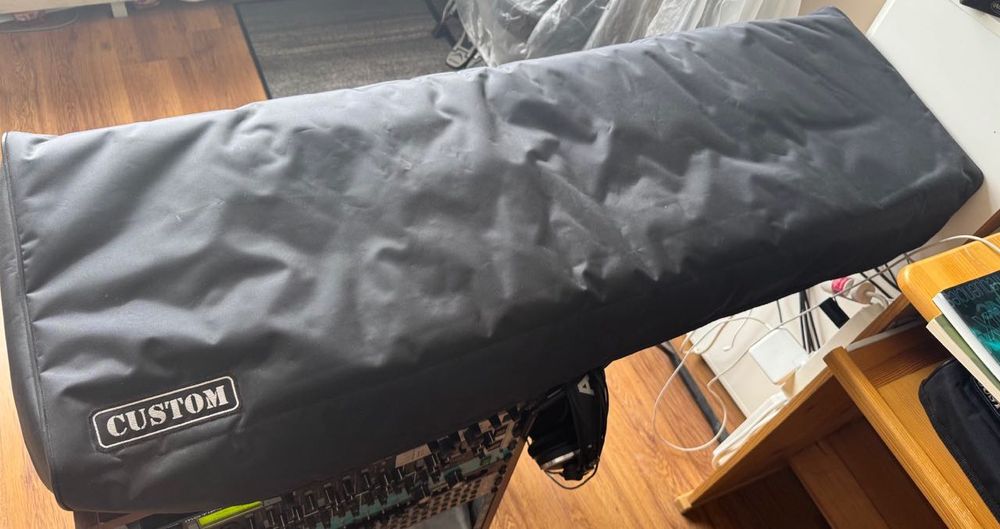 Korg Kronos 2 - 73 тежки клавиша, бонус покривало Custom