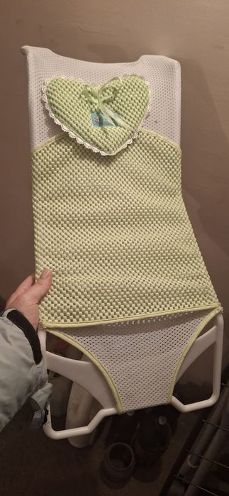 Продам недорого коляски, стульчик и гамак