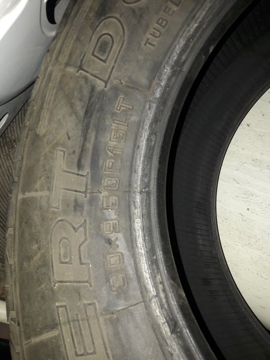Одна шина 30х9.5х15LT