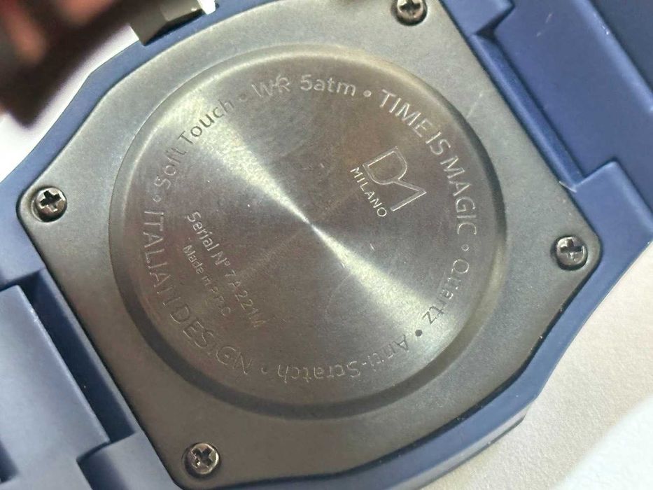 Часовник D1 Milano 7А221М