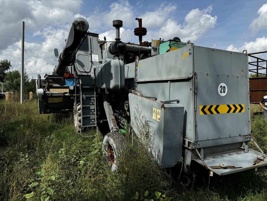 Нива Эффект 2010 с подборщиком