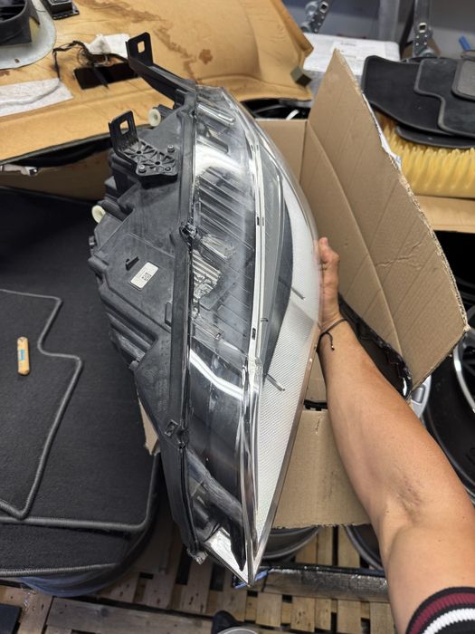 Оригинален Оборудван ADAPTIVE LED ЛЯВ фар за BMW X6 E71