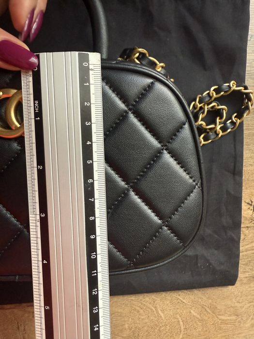 Poseta Chanel noua