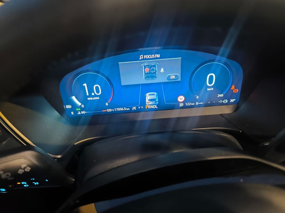 FORD Kuga 2024 — imagine 3