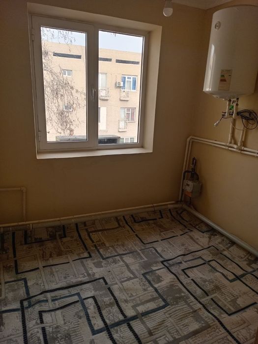 Ижарага 2.хонали уй берилади коракамиш 1/3 оилага берилади