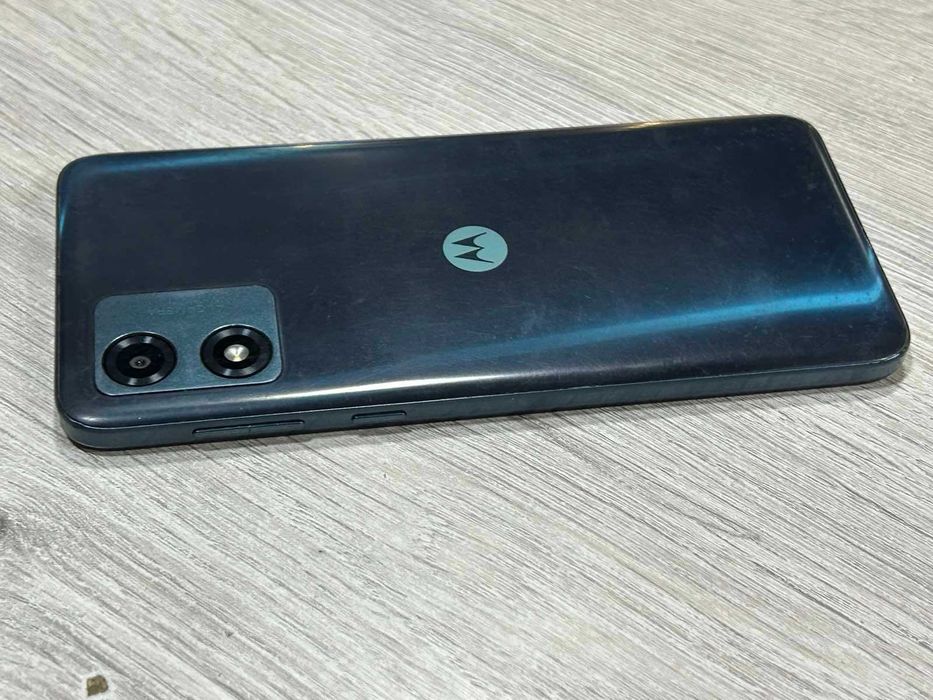 Motorola Moto E13 64GB 2GB RAM Dual