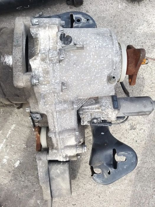 Cutie de Transfer cod: 8473221500 pentru Bmw X3 (E83) 2.0 D din 2006