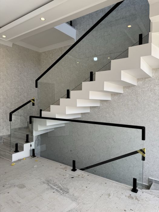 Перила стеклянные perila oynali лофт хай тек