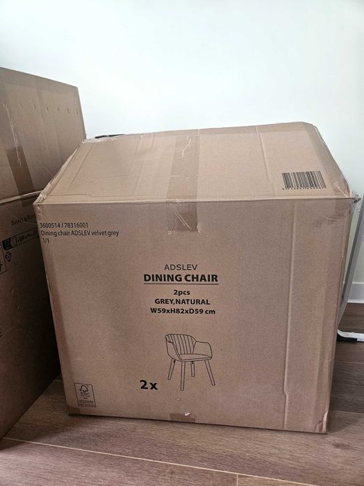 Трапезни столове закупени от JYSK