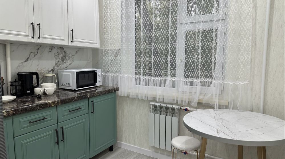 Универсам посуточно 1х ком сдается