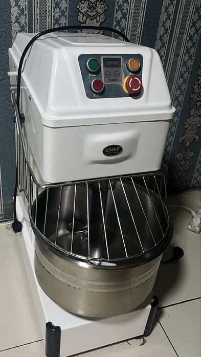 Продам тестомешалку