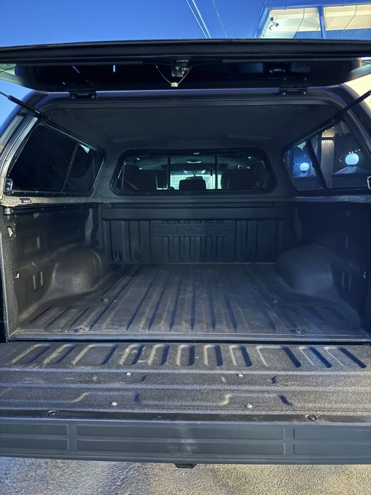Toyota Tundra lifting 5.7 picap