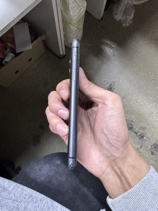 Продам iphone 11 128gb все работает