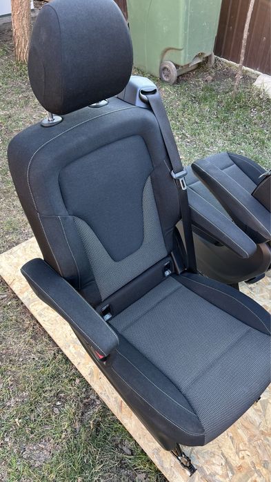 Scaun banchete mercedes V class w447
