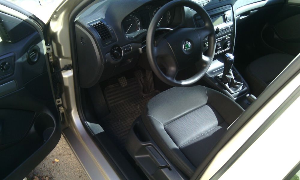 Skoda Octavia 2 bine întreținută 1.6 MPI