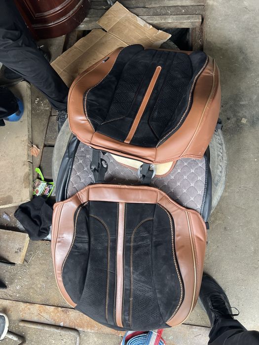 Продам чехлы буу в отличном состоянии