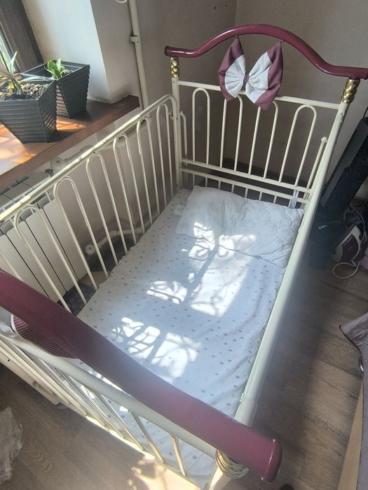 Кроватка детская