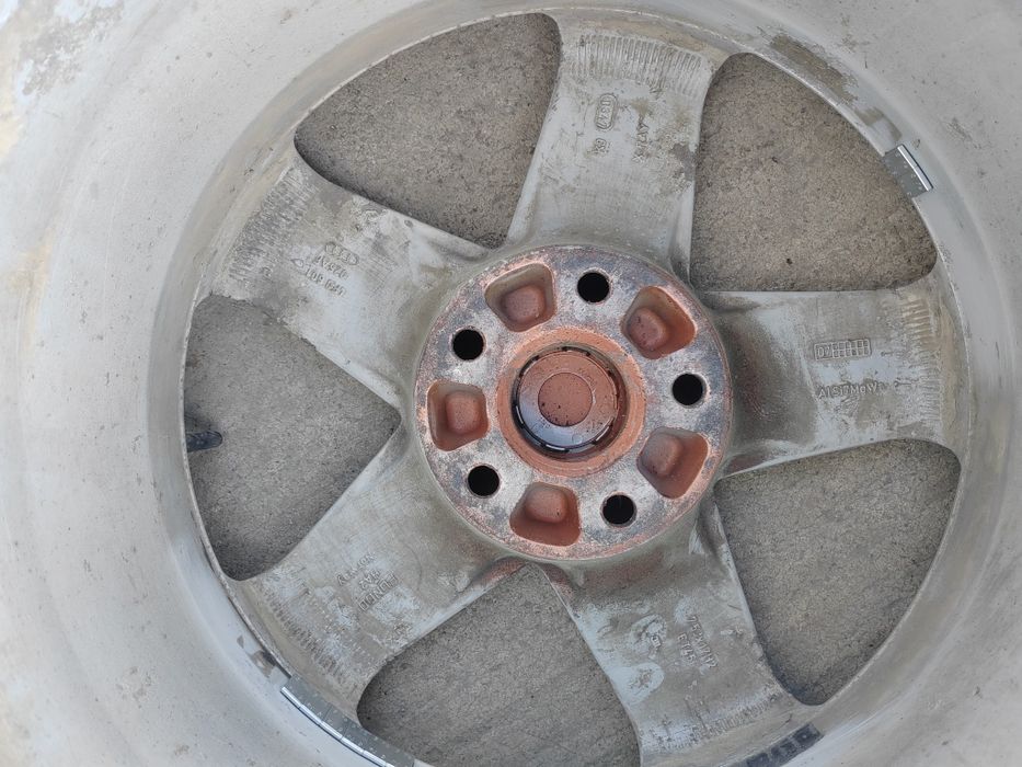 Vând roți complete r17 5x112