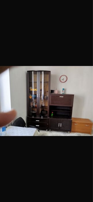 Шкаф открытый с полками