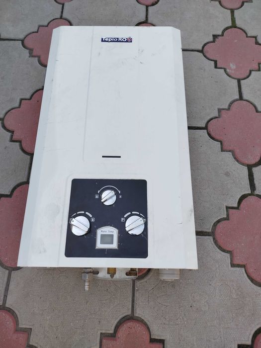 газовая колонка,,