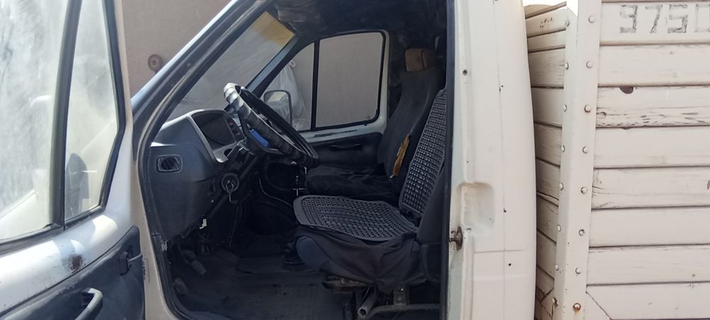 gazel. 1997yil oldingi ikkita baloni yangi orqaasi ikkitasi 60%