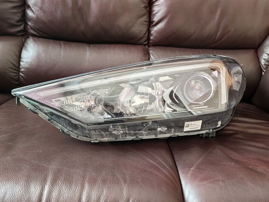 Фара оригинал hundai tucson 18-