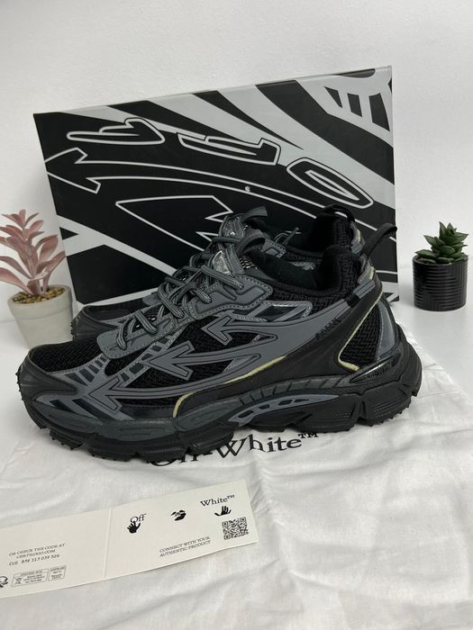 Off white ,,Be right back'' Negri(40,41)(PLATA RAMBURS FARA AVANS Verificare la livrare )