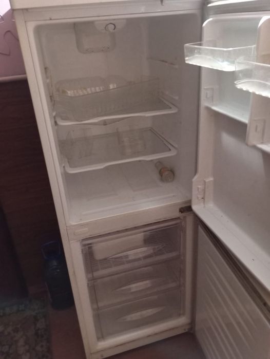 Продам холодильники