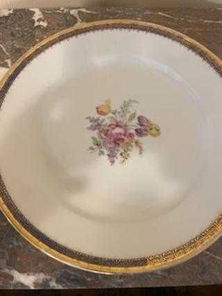 Platou din portelan cu model floral