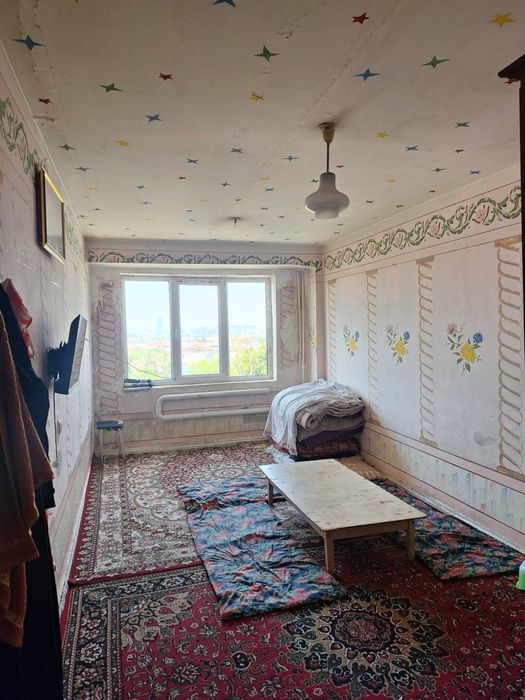 Kvartira sotiladi Sergeli Qoyliq massiv 6 galereyka dom 2/7/9