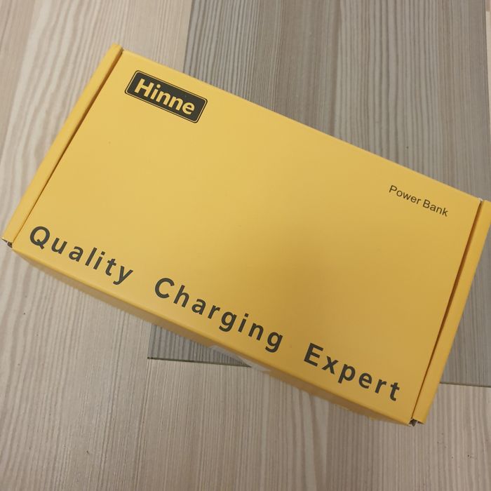 Baterie externa de mare capacitate 60000 mah REALI NOUA