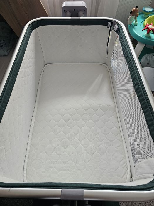 Електрическо люлеещо легло