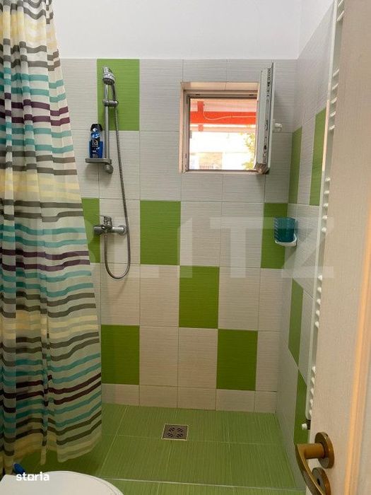 Casa de 35mp, curte, parcare, zona Intre Lacuri