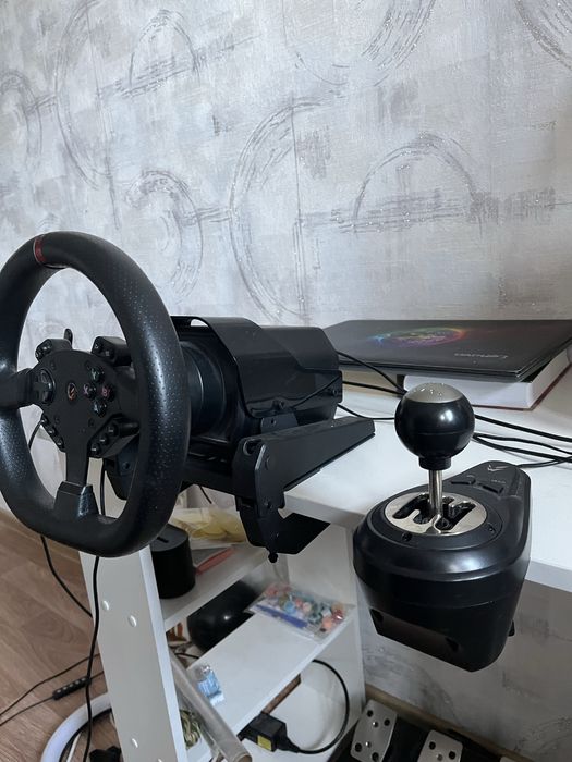 Продам игровой контроллер