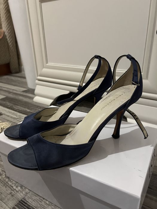 Женские синие туфли 39 размер